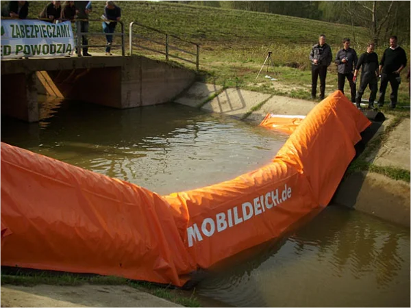 Mobilna grobla to skuteczna ochrona przeciwpowodziowa i hydrotechniczna