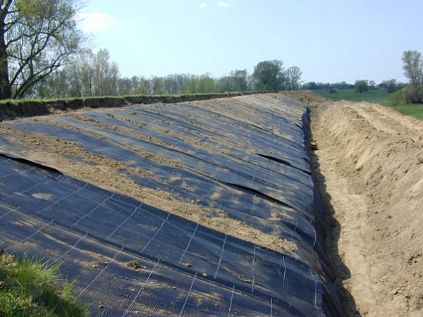 Modernizacja wału przeciwpowodziowego w gminie Łomianki